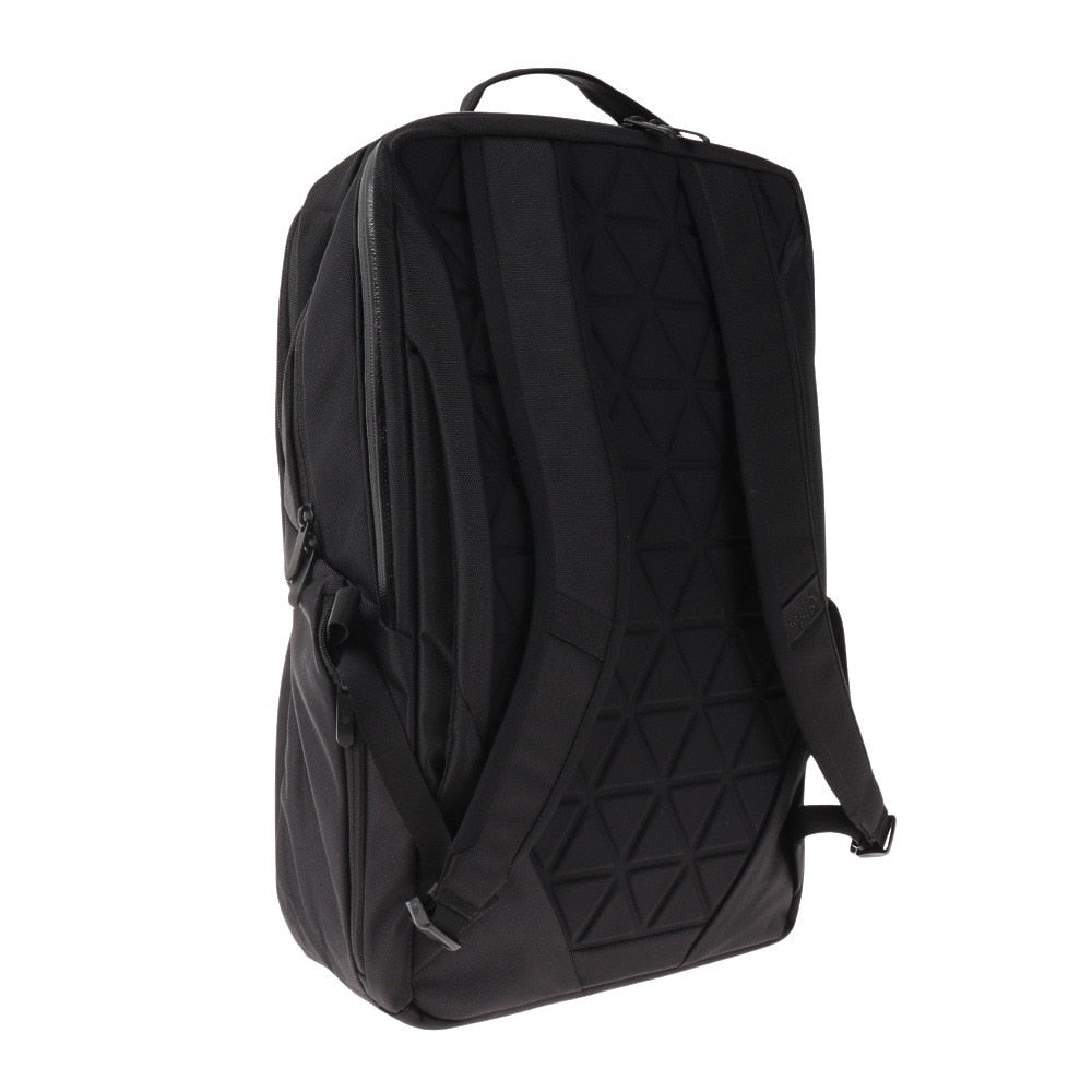 リュック バックパック 大容量 シャトルデイパック 24.5L NM82329 K 23春夏モデル