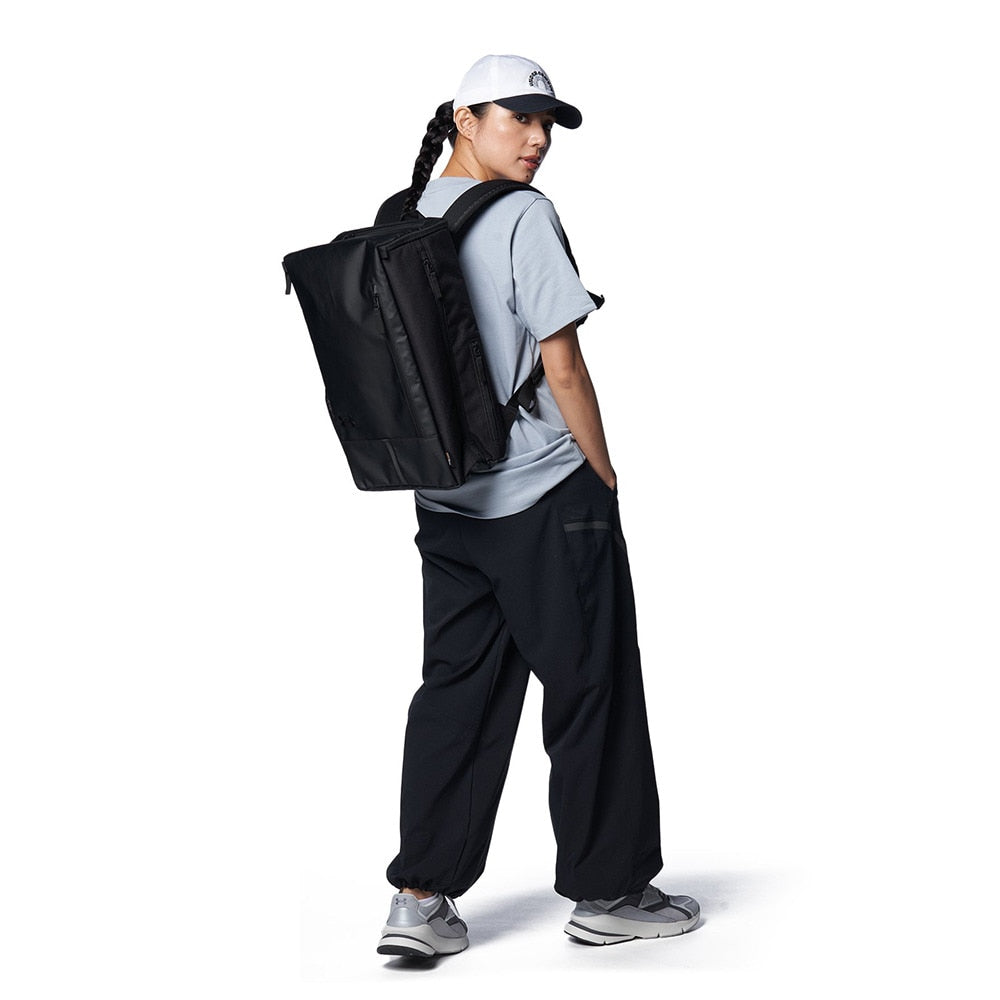 クール ターポリン バックパック4.0 27L 黒 1384756 001