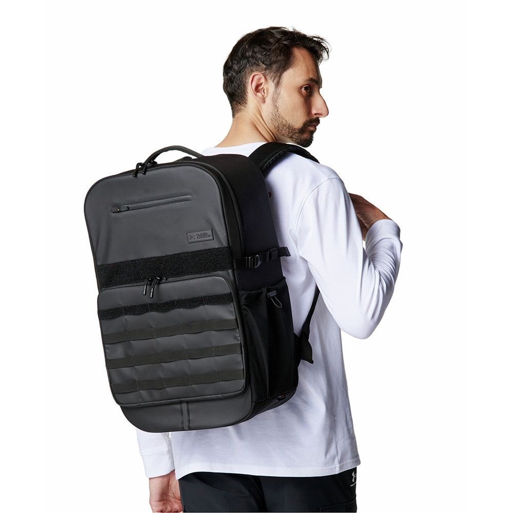 リュックトライアンフ ジム バックパック 黒 35L 6007430 001 リュックサック ジム 耐水性