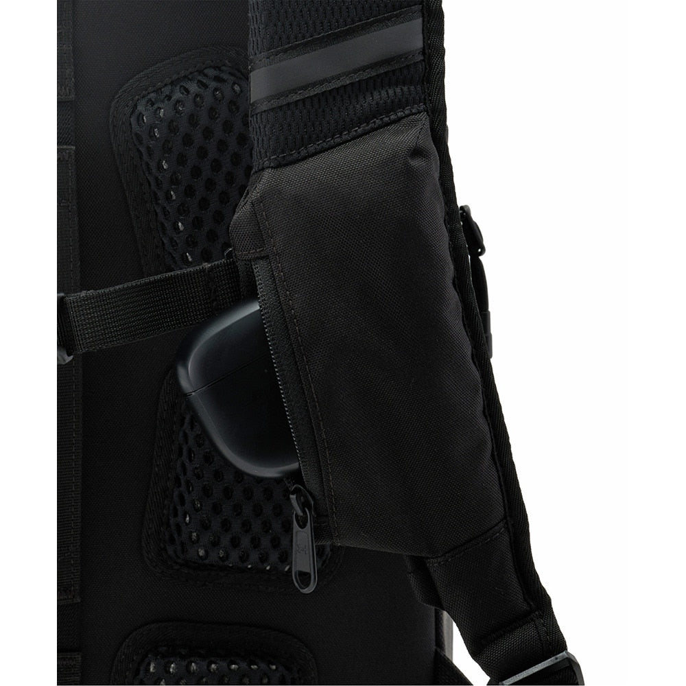 リュックトライアンフ ジム バックパック 黒 35L 6007430 001 リュックサック ジム 耐水性