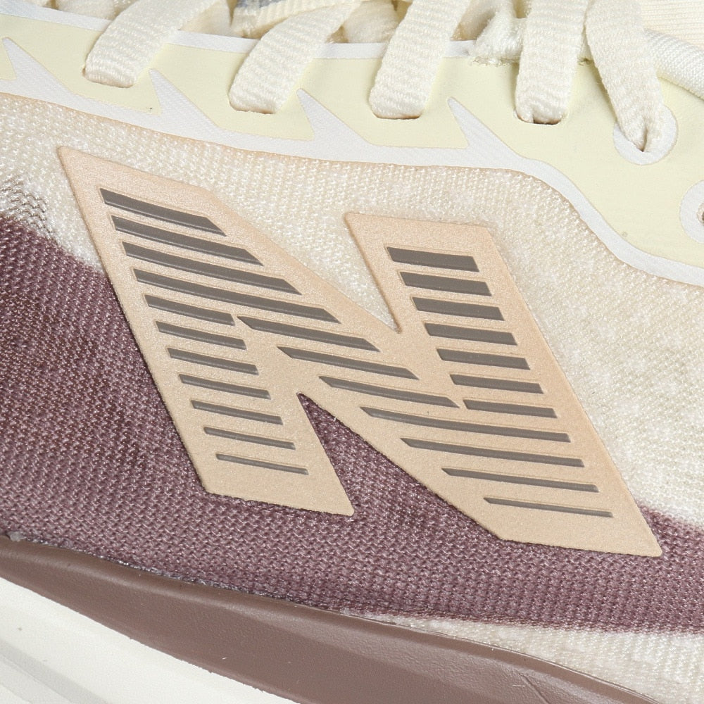 ランニングシューズ トレーニングシューズ 部活 フューエルセル レベル v5 ブラウン MFCXLY5 2E 軽量性 反発性