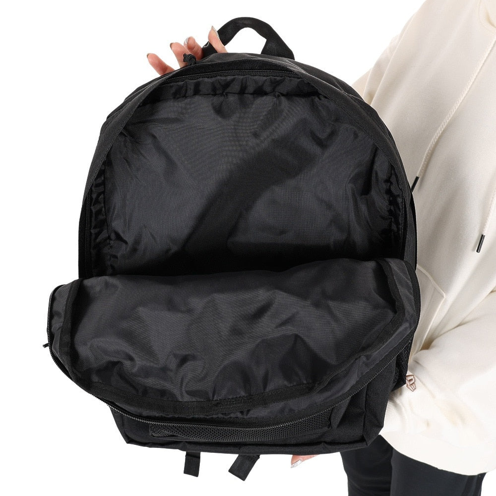 キャンパスパック 35L プリントロゴ ブラック × ホワイト NE 13517772 リュック