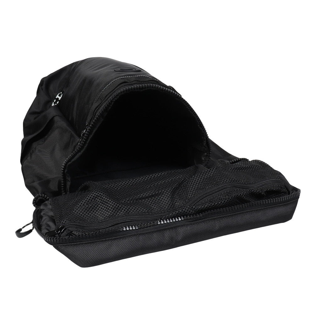 リュック Enhance ライト バックパック XL 8.0 FW 黒 40L FOS901841-081 40L デイバッグ 大容量 撥水 通勤 通学