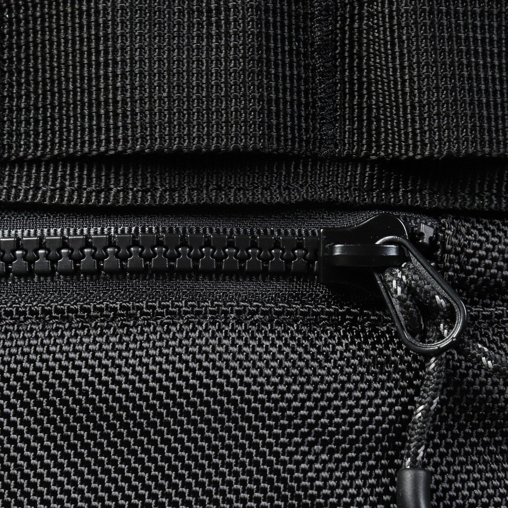 リュック Enhance ライト バックパック XL 8.0 FW 黒 40L FOS901841-081 40L デイバッグ 大容量 撥水 通勤 通学