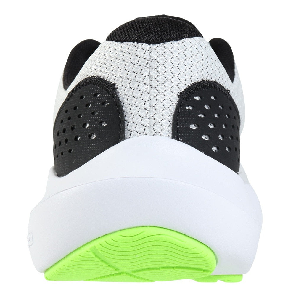 ランニングシューズ ジョギングシューズ チャージド サージ4 3027000 109