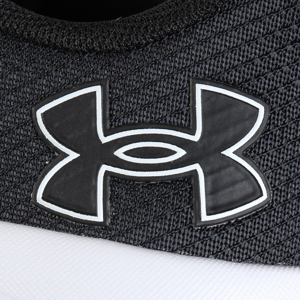 ランニングシューズ ジョギングシューズ チャージド ローグ5 3028256 001