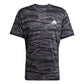 トレイン エッセンシャルズ カモ AOP 半袖Tシャツ KQC46-JN5953