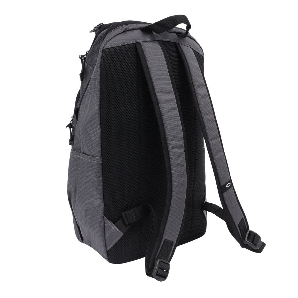 リュック Essential デイパック M 9.0 グレー 28L FOS901982-25N バックパック リュックサック 撥水