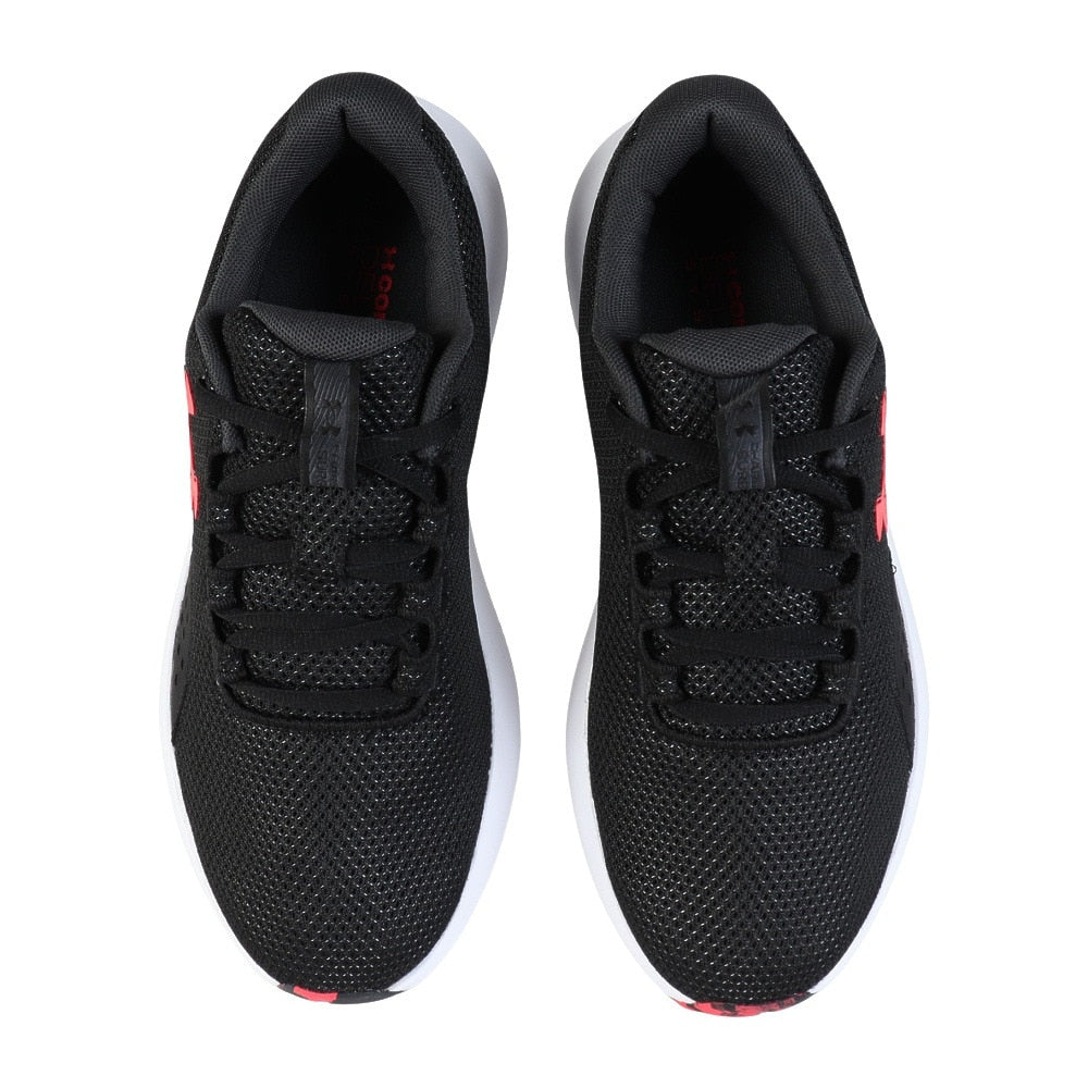 ランニングシューズ ジョギングシューズ チャージド サージ 4 ブラック 3027000 005 スニーカー