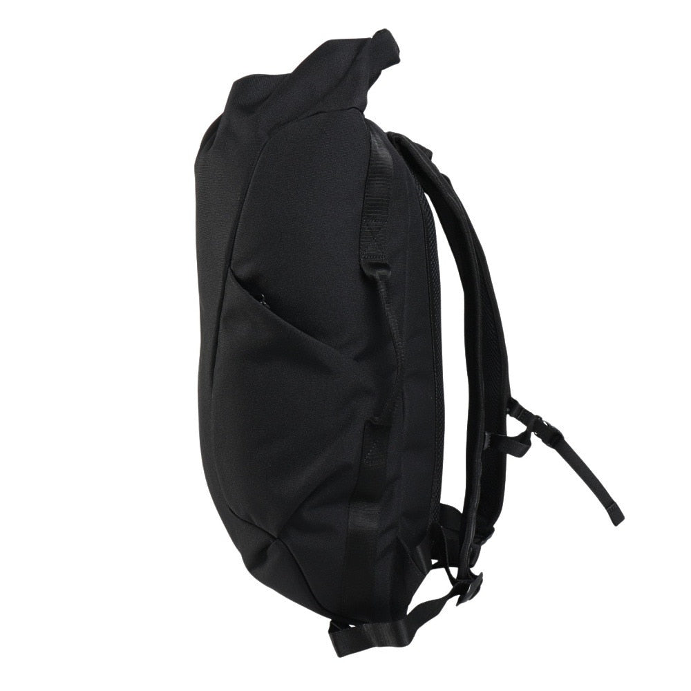 バックパック スポーツバッグ MWQミディアム ロールトップ 黒 22L 09205601 リュック デイバッグ