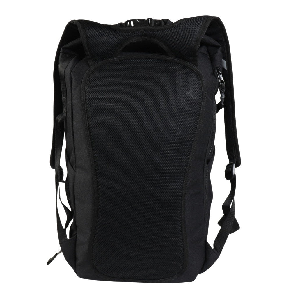 バックパック スポーツバッグ MWQミディアム ロールトップ 黒 22L 09205601 リュック デイバッグ