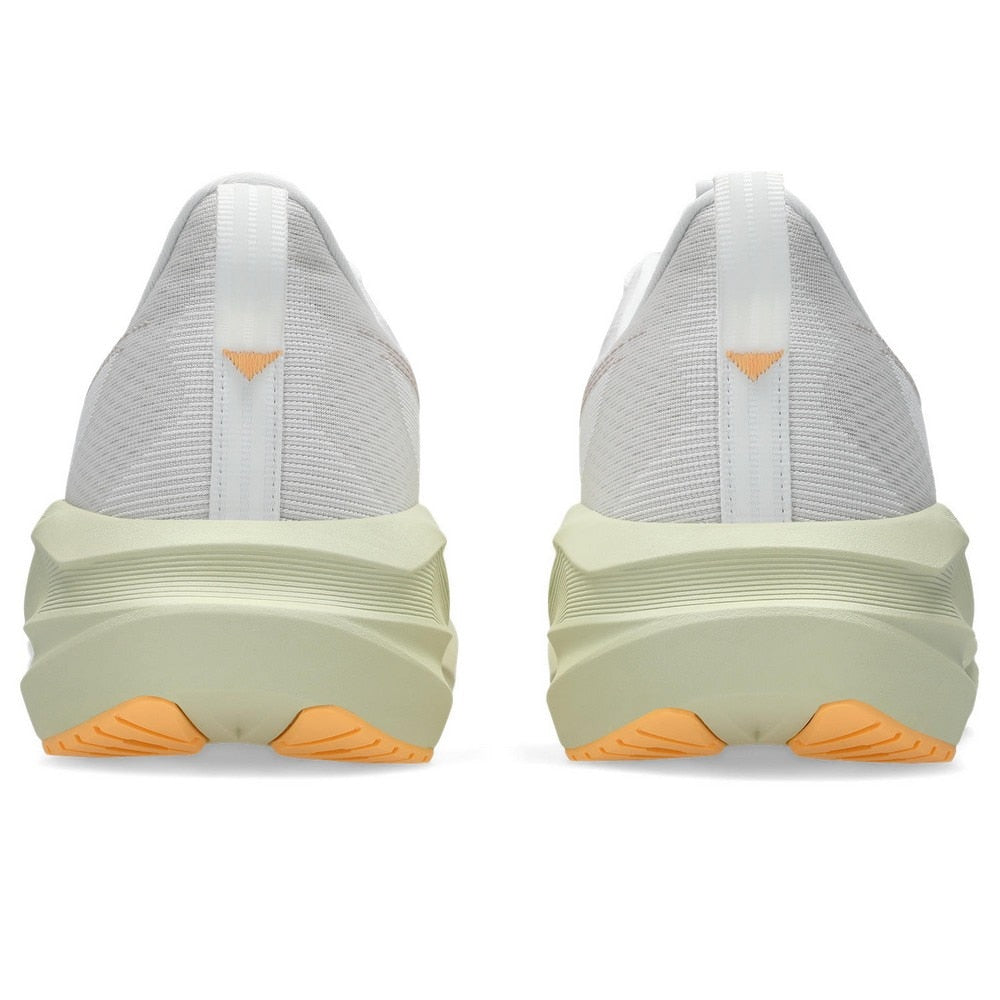 ランニングシューズ ジョギングシューズ ノヴァブラスト 5 ホワイト 1011B974.101 スニーカー